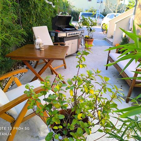 Apartma Rea Izola, Pergola & Terassa, Parking Exterior photo